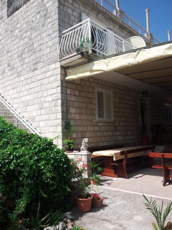 סודוראד Apartments Pavlovic מראה חיצוני תמונה